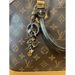 Louis Vuitton Fleur de Monogram Charm Metallic Keyring Chain Bag